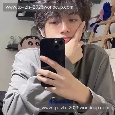 魏航钦